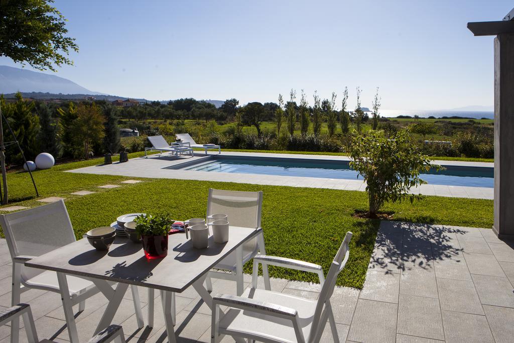 Villa Lefteris Svoronata Exterior photo