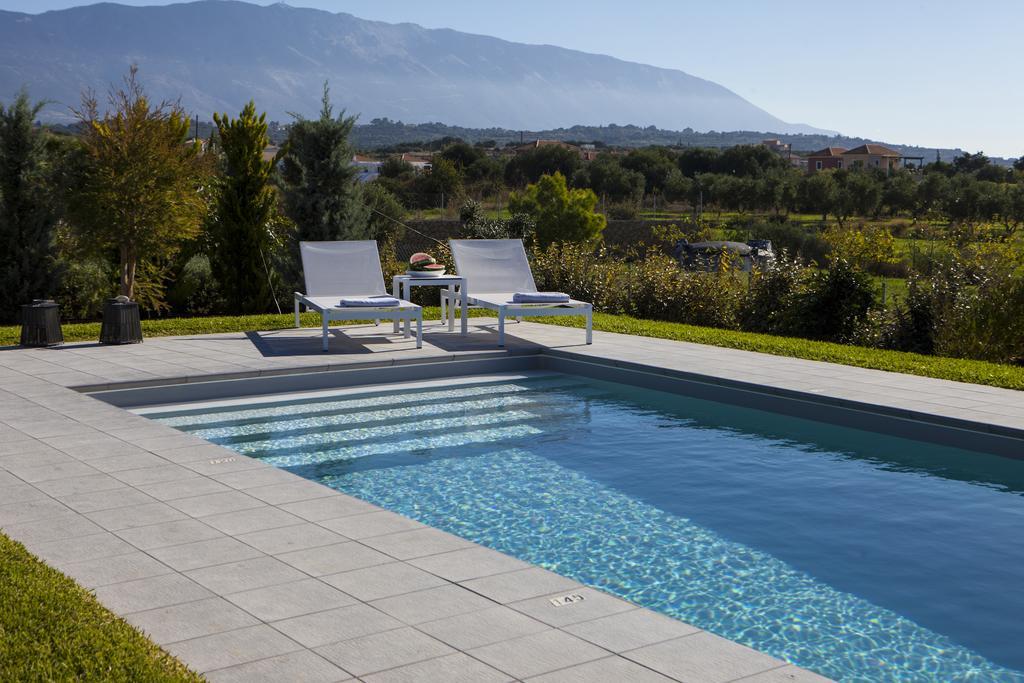 Villa Lefteris Svoronata Exterior photo