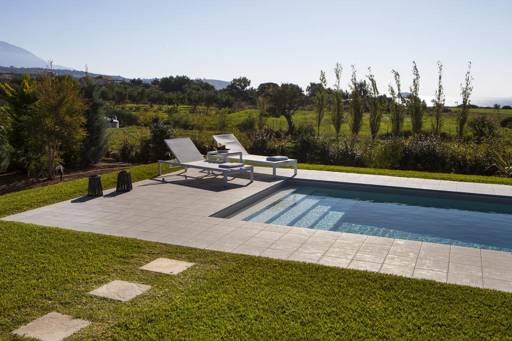 Villa Lefteris Svoronata Exterior photo