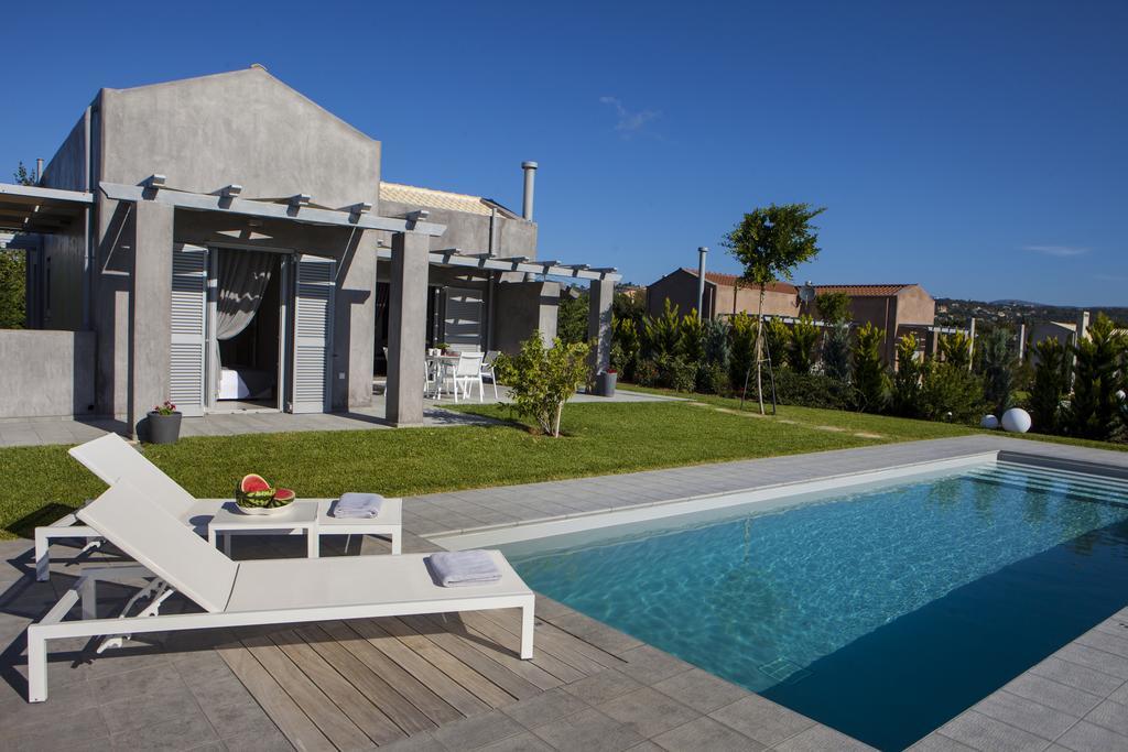 Villa Lefteris Svoronata Exterior photo